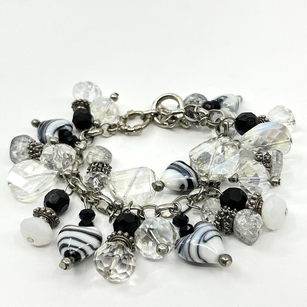 Vintage Y2K Black & White Glass Heart Dangle Charm Toggle Bracelet Classic‎ Boho